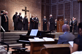 Die Einführung und Verabschiedung fand im Rahmen des Festgottesdienstes am 16. September in der Altstadtkirche statt.