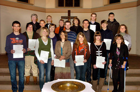 Für Kirchenmusik und Chorleitung haben sich die jungen Frauen und Männer qualifiziert und können nun nebenamtlich als C-Kirchenmusikerinnen und -musiker arbeiten. FOTO: CORNELIA FISCHER