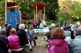 Das Fürbittengebet sprachen (von links) Pfarrer Gerstenkorn, Tina Bayer-Adomat, Simone Börner, Barbara Hotzel (Team der FamilienKirche). FOTOS: CORNELIA FISCHER