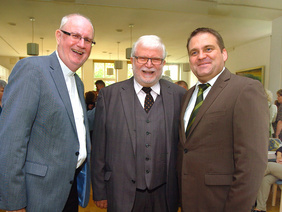 Superintendent Rüdiger Höcker mit Klaus-Dieter-Salinga und Matthias Hurraß