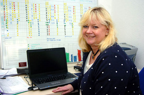 „Mit den Kindern ist alles gut“, so Leiterin Petra Krosny. Im Büro allerdings fehlt der Anschluss an das Internet. Das macht die nötige Verwaltungsarbeit beschwerlich. PHOTOS: CORNELIA FISCHER