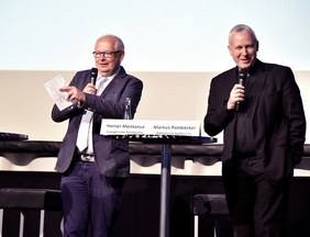 Superintendent Heiner Montanus (links) und Stadtdechant Markus Pottbäcker eröffneten den Kandidatencheck der Christlichen Sozialverbände.