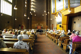 Gut besucht war die Altstadtkirche während des ganzen Programms in der Nacht der offenen Kirchen. FOTOS: PETER GRÄWE