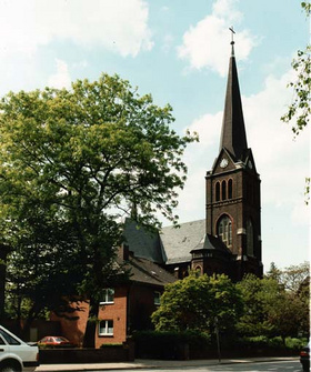 Knapp drei Jahre nach Gründung der Evangelischen Kirchengemeinde Rotthausen wurde die Kirche eingeweiht