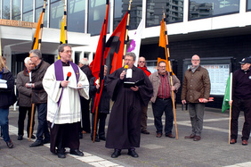 Pater Hans-Joachim Lüning (links) und Pfarrer Dieter Heisig beim ökumenischen Gottesdienst.
