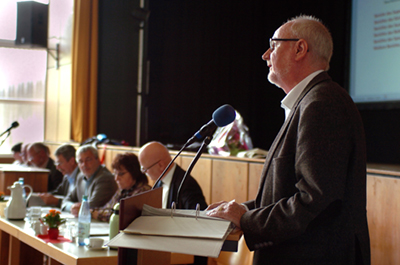 Superintendent Rüdiger Höcker nahm Stellung zu der Handlungsempfehlung. Diese steht für zukunftsfähige Einrichtungen für Kinder, aber auch für Veränderungen im Kirchenkreis. FOTOS: CORNELIA FISCHER