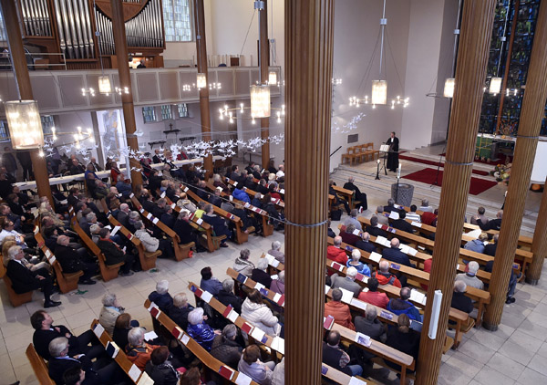 Voll besetzt war die Pauluskirche in Bulmke beim Gottesdienst zur Verabschiedung von Industrie- und Sozialpfarrer Dieter Heisig.